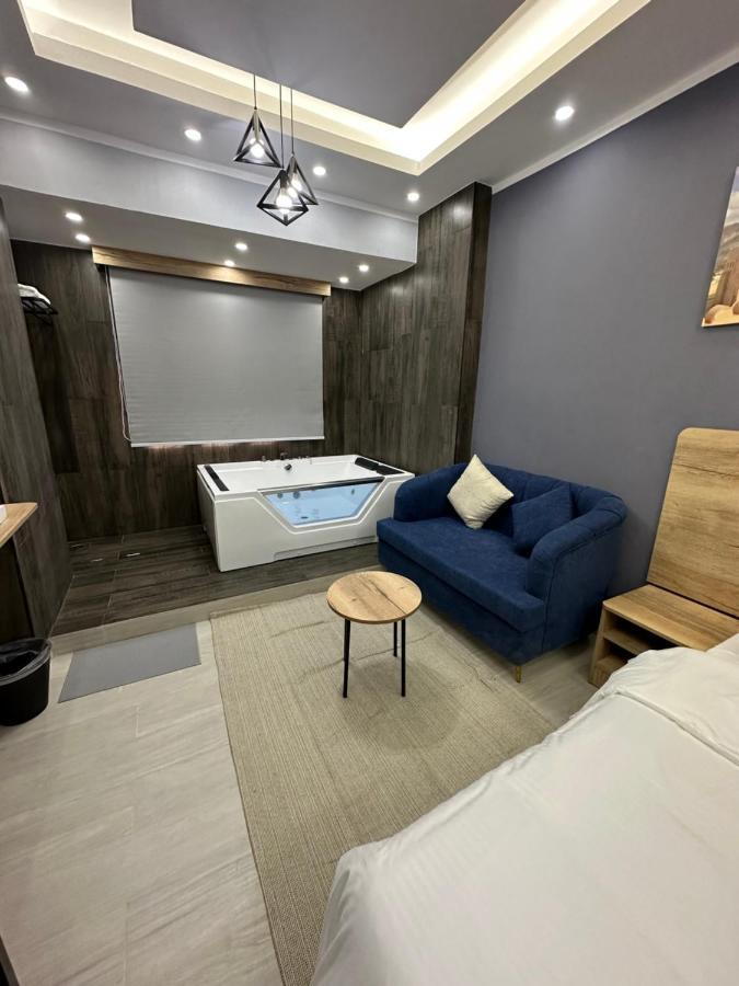 Blue Rose Hotel Al Amarat Dış mekan fotoğraf